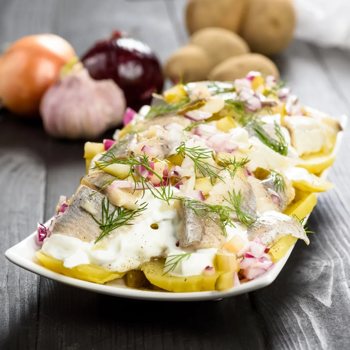 صورة لطبق طعام مخلوط بالبصل