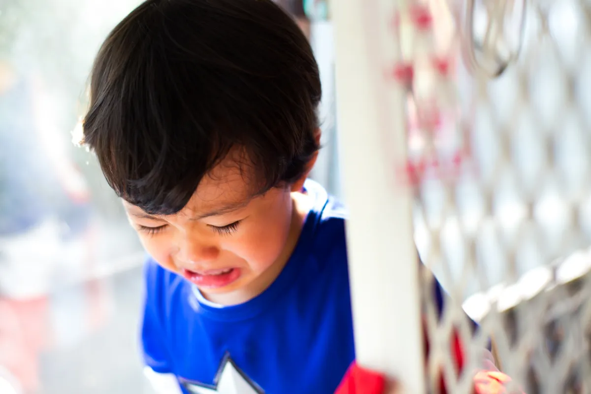 صورة لبكاء الطفل