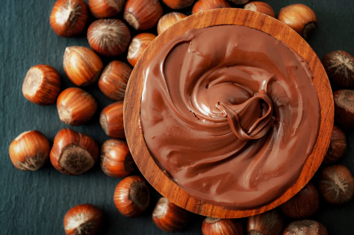 فوائد زبدة البندق لزيادة الوزن (المصدر: Adobe.Stock)