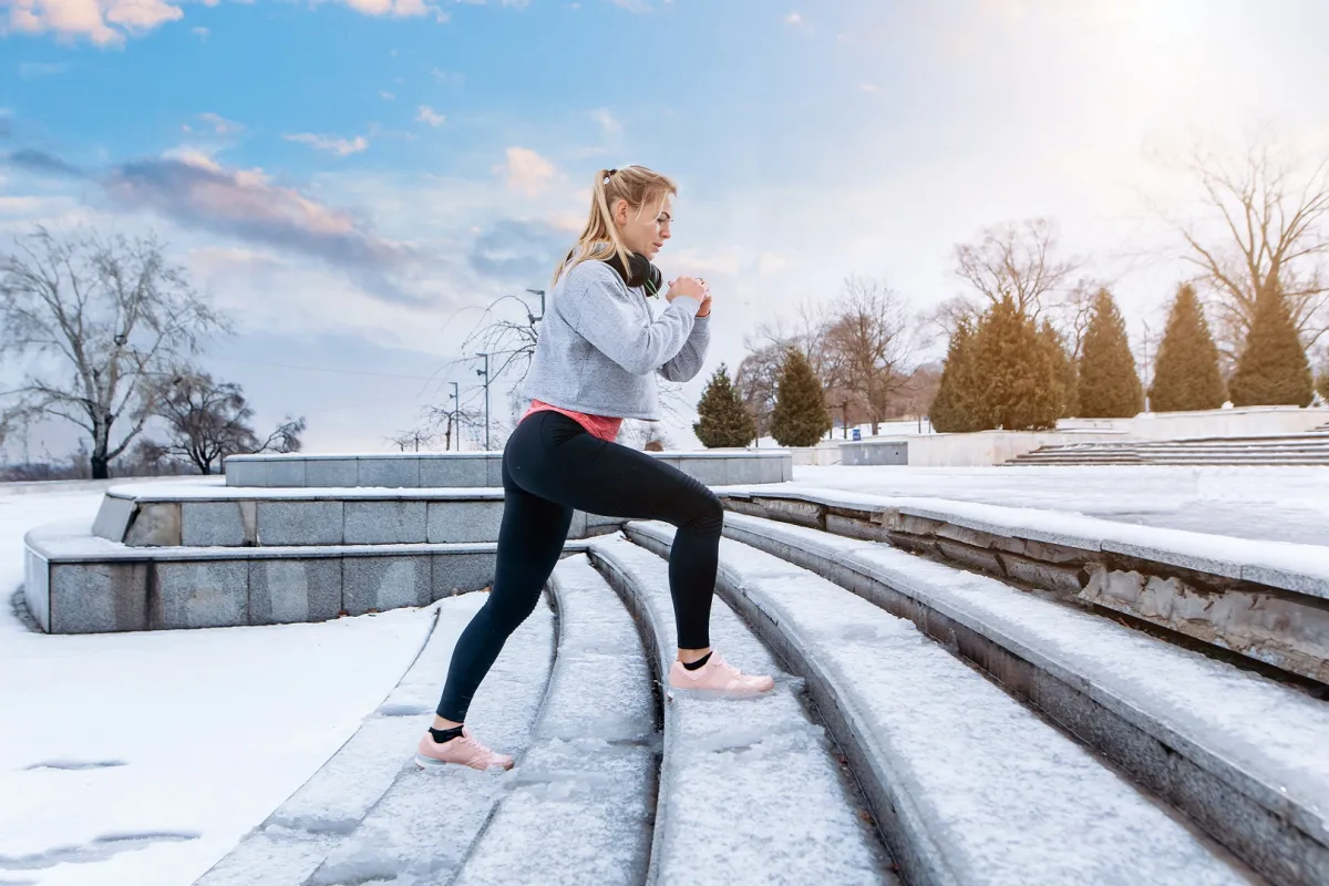 فوائد رياضة Street workout عديدة.. مارسيها للياقة مثالية (المصدر: Abobe.Stock)