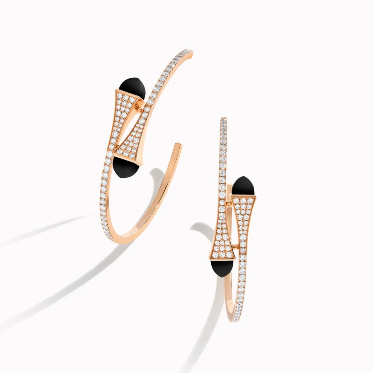 أقراط Cleo Diamond Midi Hoop من مارلي Marli 