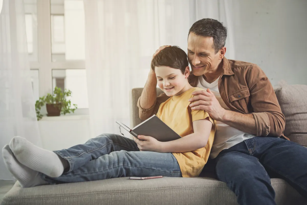 صورة لأب وابنه