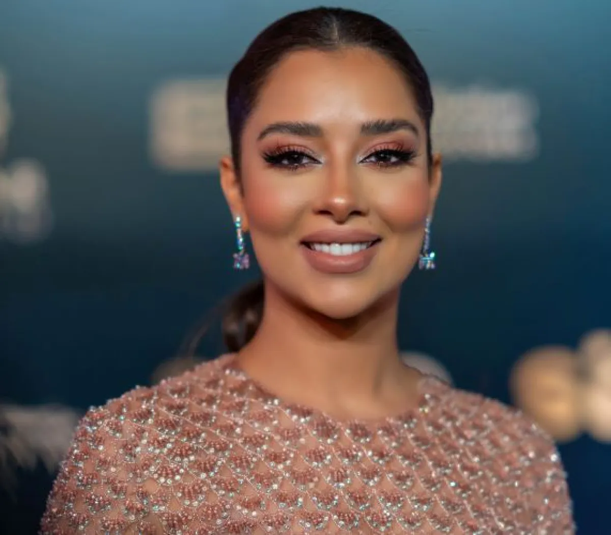 بلقيس  في ليلة صوت الأرض