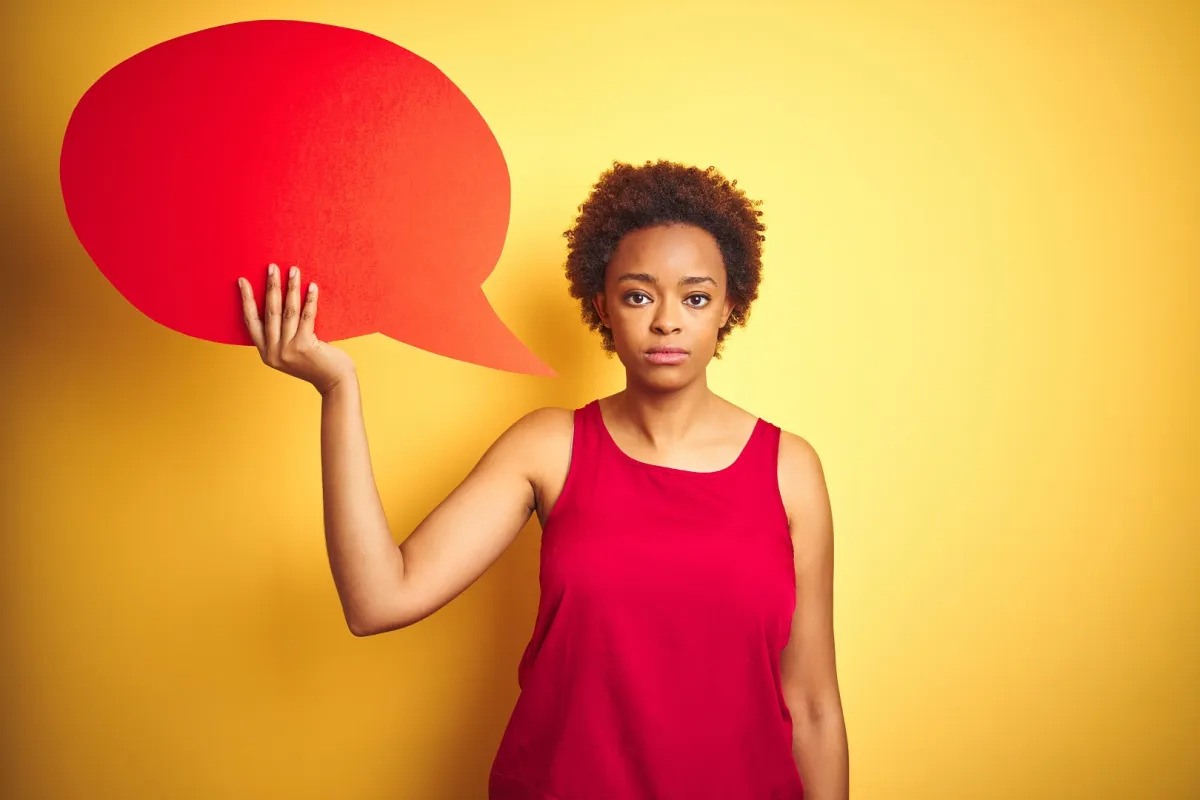 كيفية تجاهل الأفكار السلبية بخطوات بسيطة وفعّالة (المصدر: Adobe.Stock)