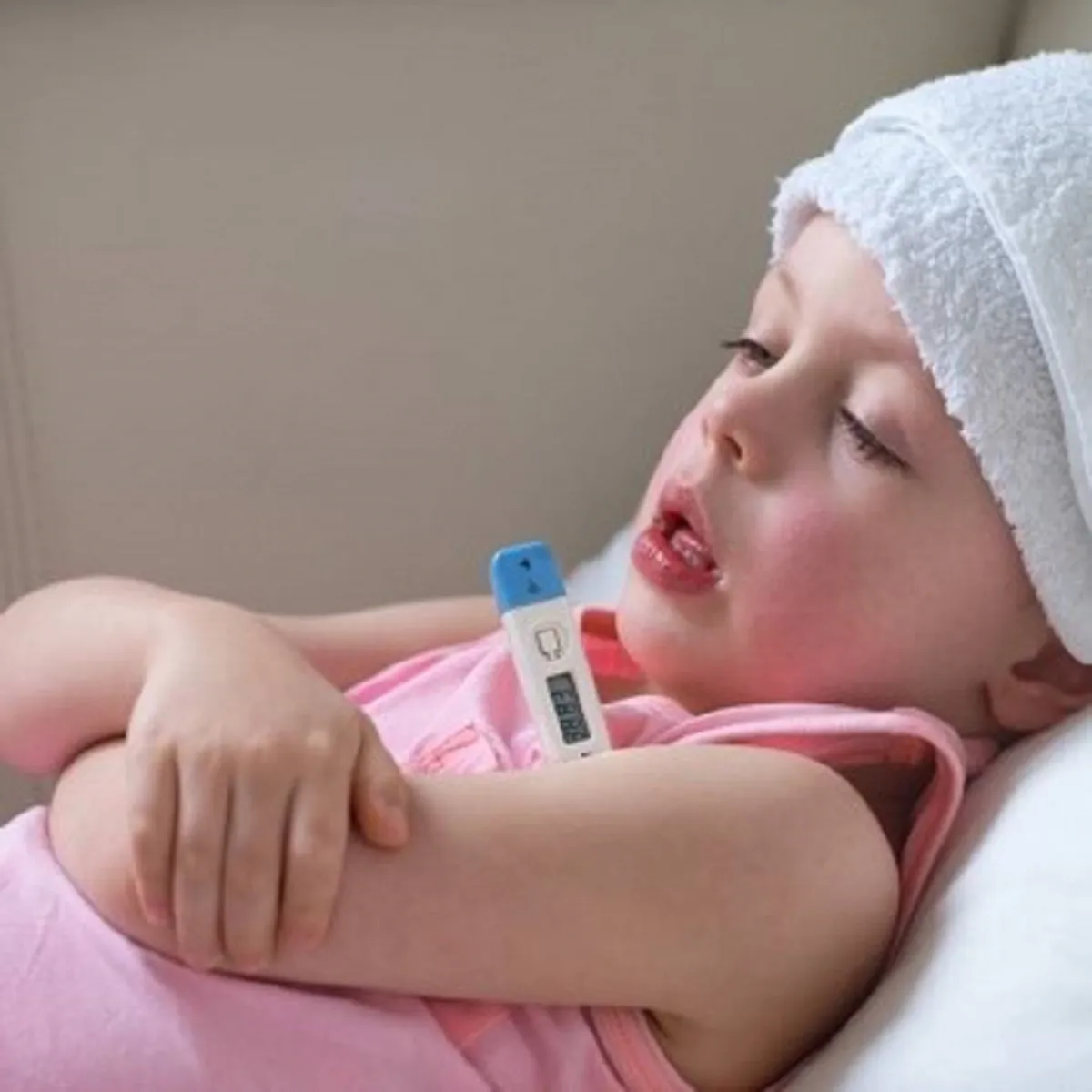 صورة لطفلة مريضة