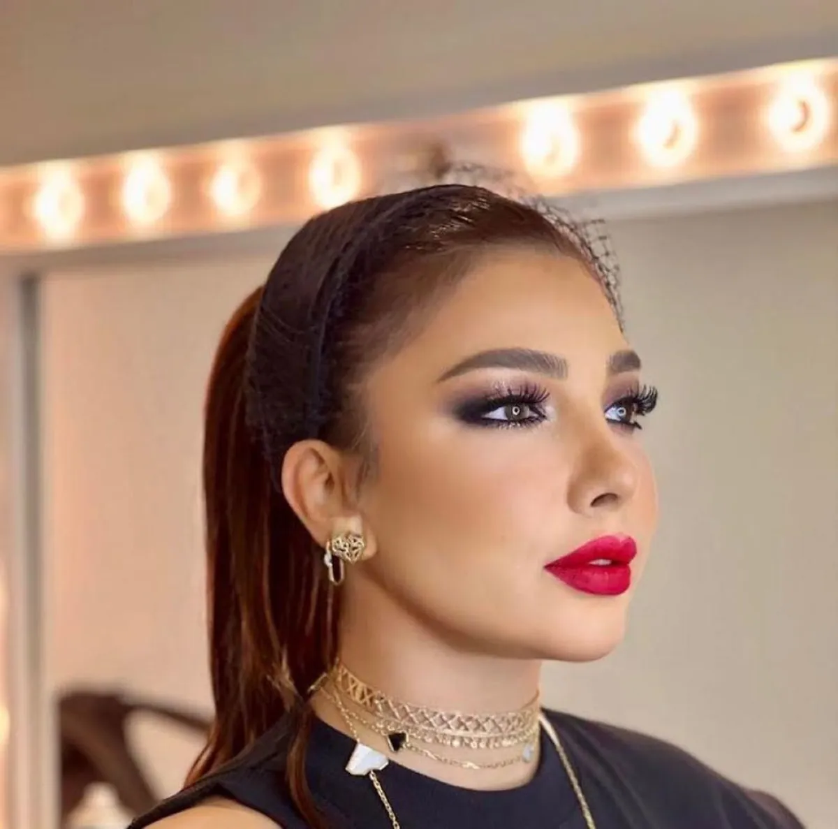 صيحات مكياج مناسبة ليوم الحب من وحي النجمات