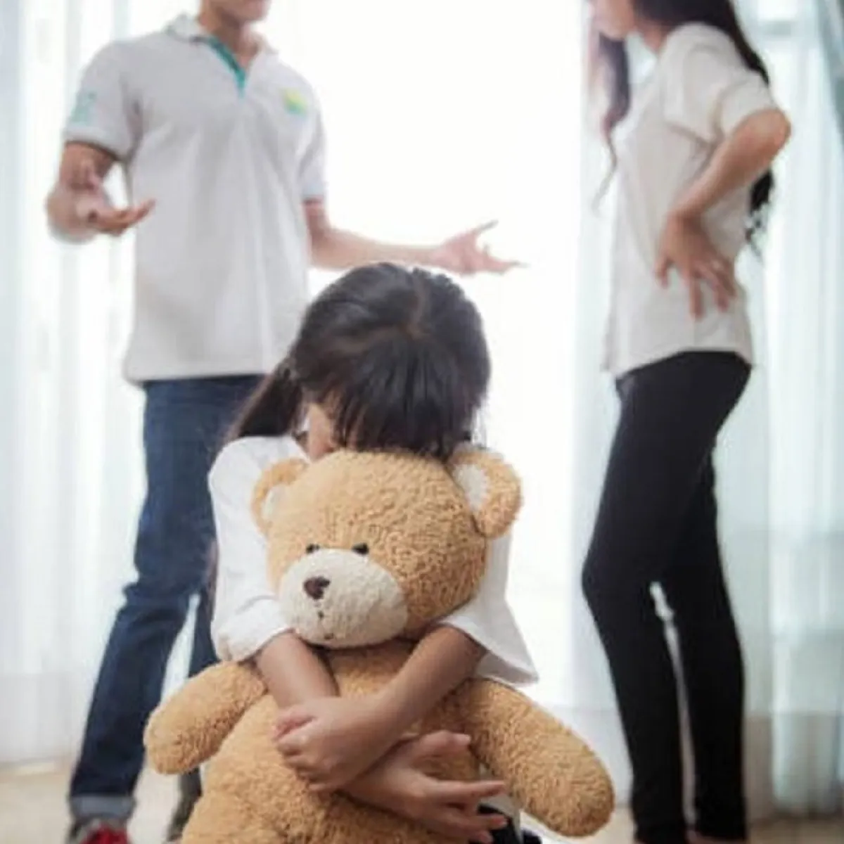 صورة تعبيرية لتأثير النكد الزوجي في الطفل الصغير