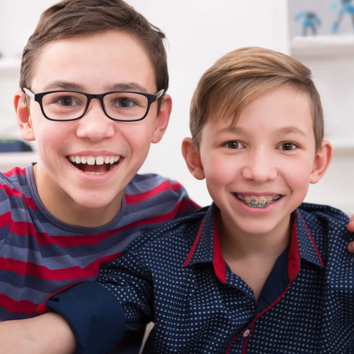 صورة لطفلين