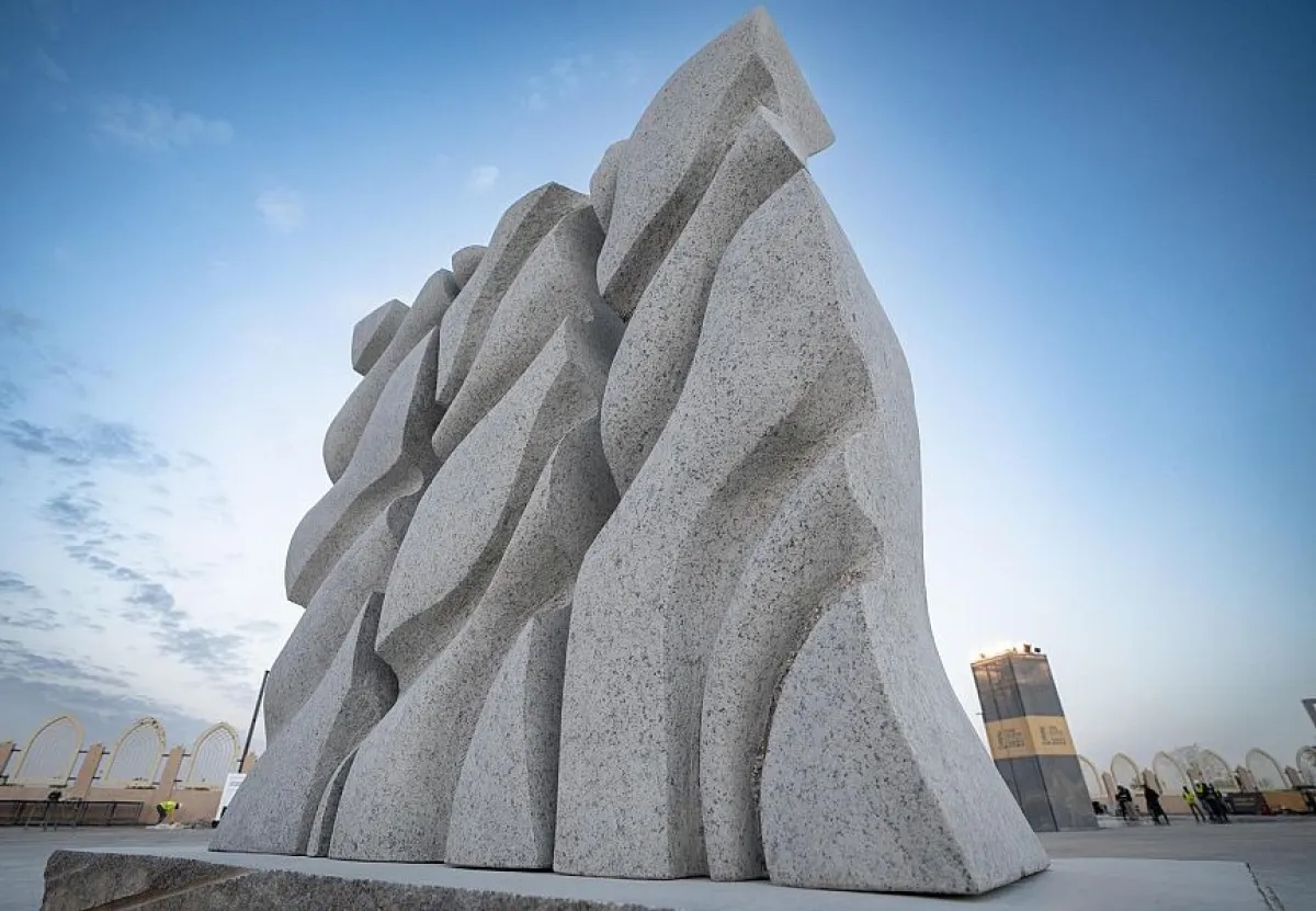 كتل صخرية تحولت لأعمال فنية. الصورة من "واس"