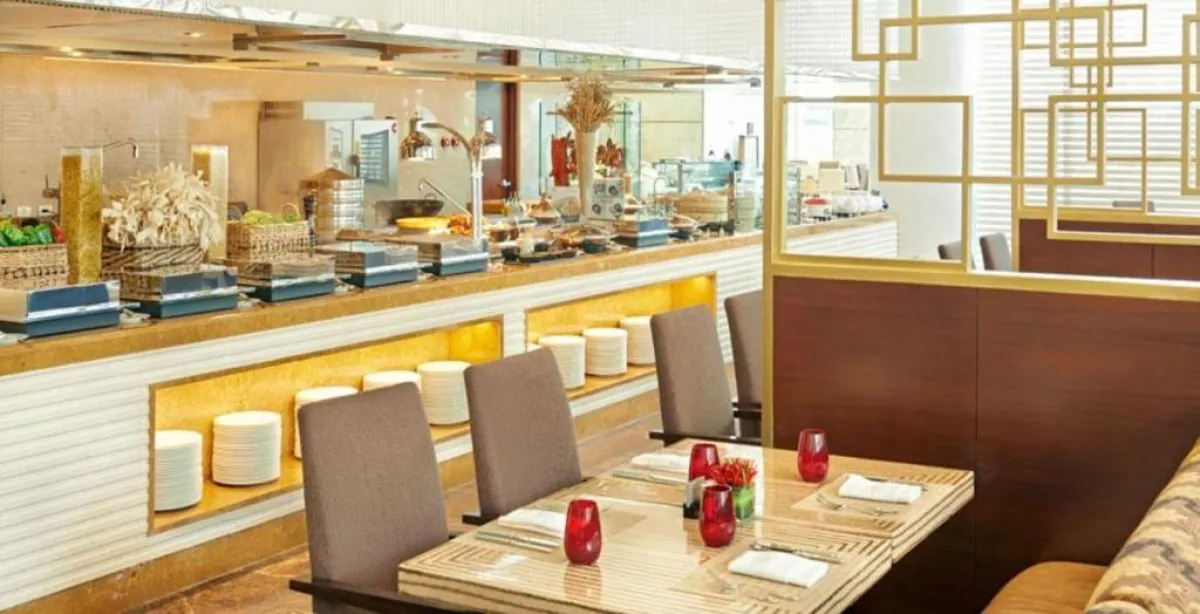 لقطة لأحد المطاعم في فندق فيرمونت ماكاتي