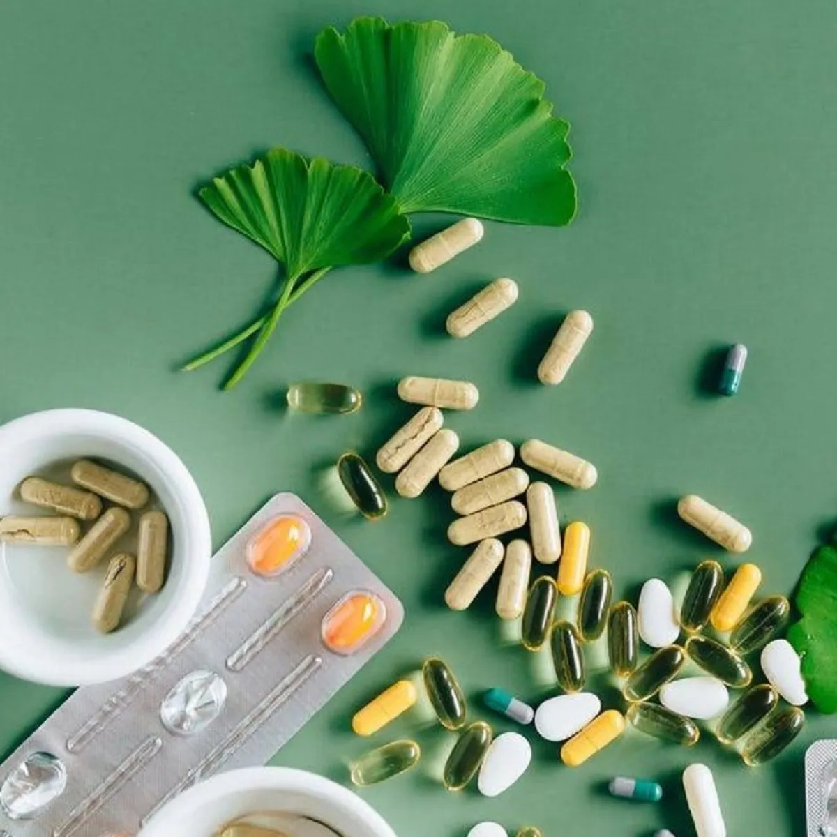 صورة تعبيرية عن حبوب مكملات الكالسيوم