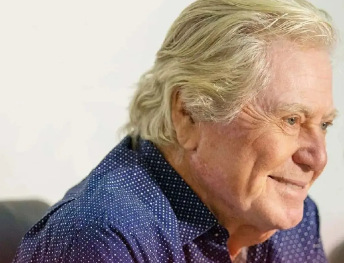 حسين فهمي- الصورة من الحساب الرسمي للفنان على "إنستغرام"