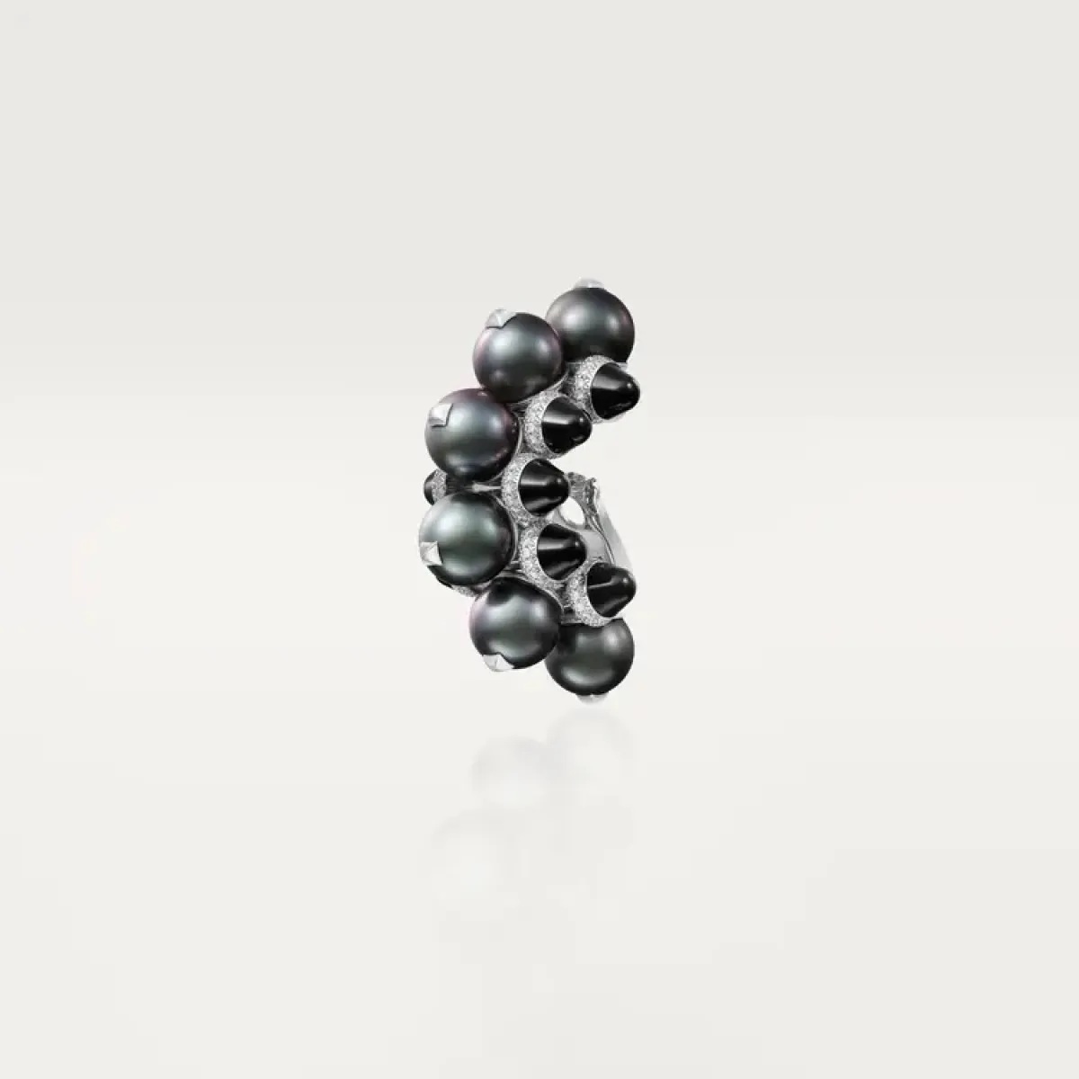 أقراط Clash de Cartier  من كارتييه Cartier