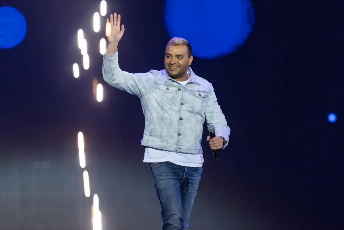 الفنان رامي صبري - الصورة من حساب تقويم الرياض على تويتر