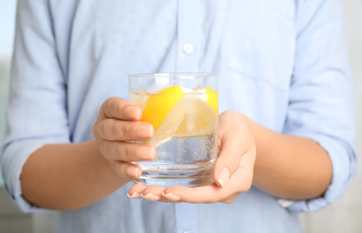 فوائد المياه الغازية للتنحيف