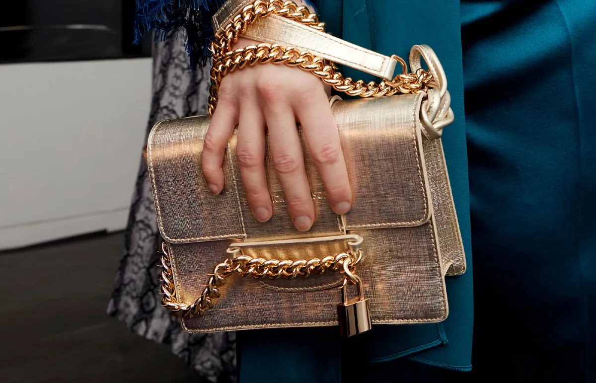 إكسسوارات برّاقة Shine Bright