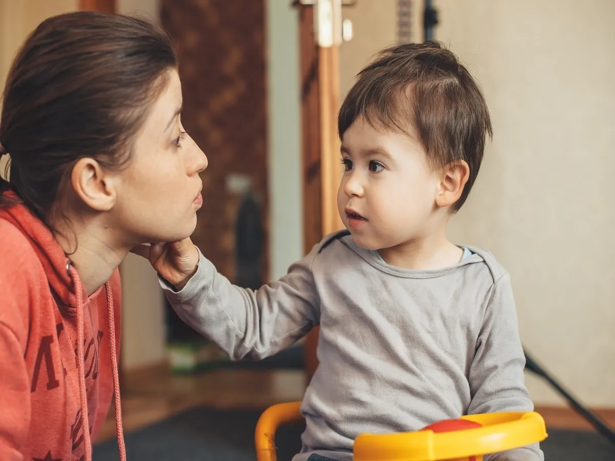 صورة لأم وطفلها