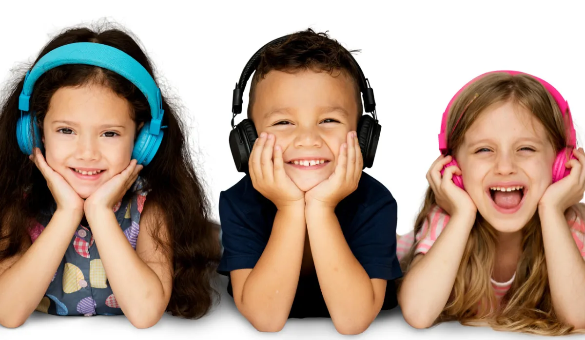 صورة لأطفال أصدقاء