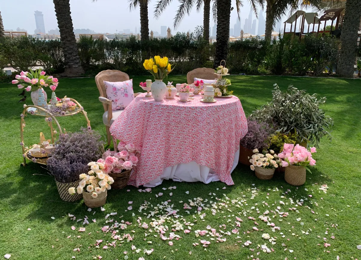 طاولة من تنسيق ليا صفير