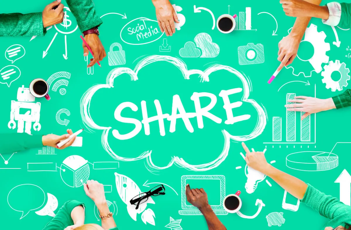 صورة لتبادل الأفكار