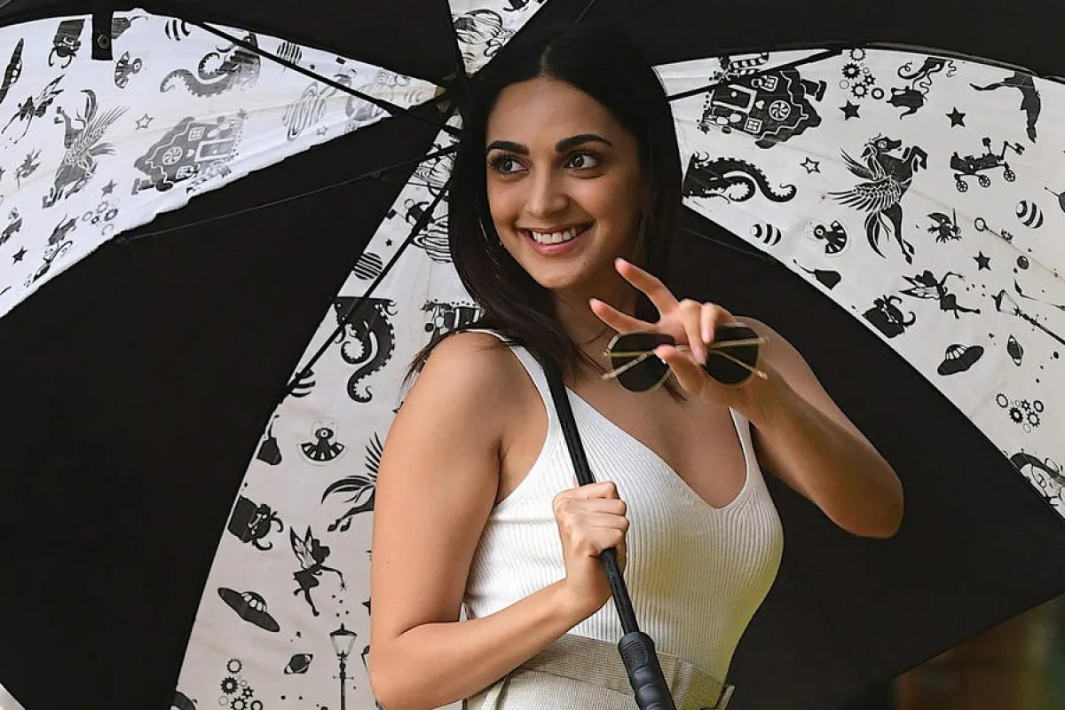 Bollywood actress Kiara Advani poses for pictures during promotion of her upcoming Hindi film ‘Jugjugg Jeeyo’ in Mumbai on June 22, 2022. SUJIT JAISWAL / AFP