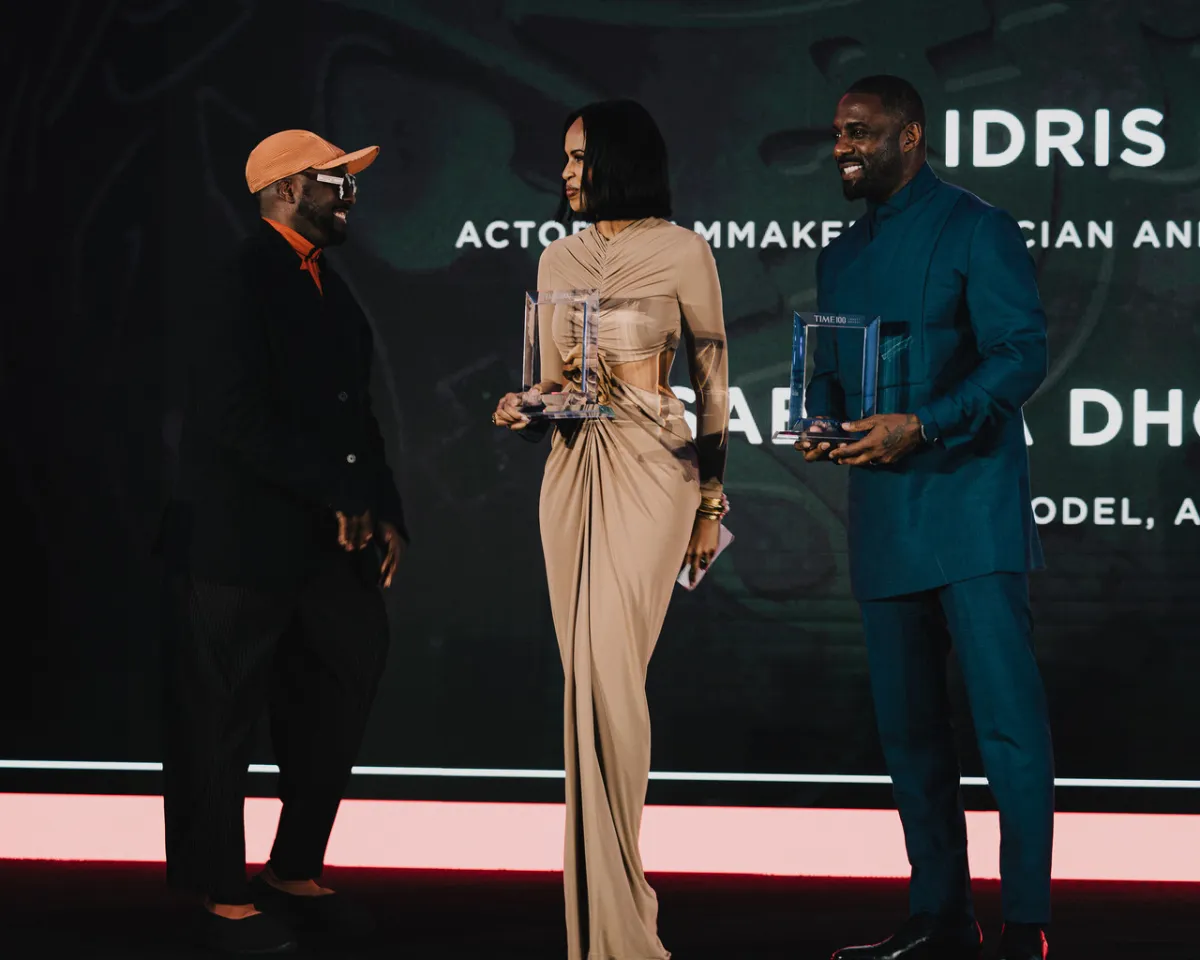 صورة إدريس وصابرينا إلبا 