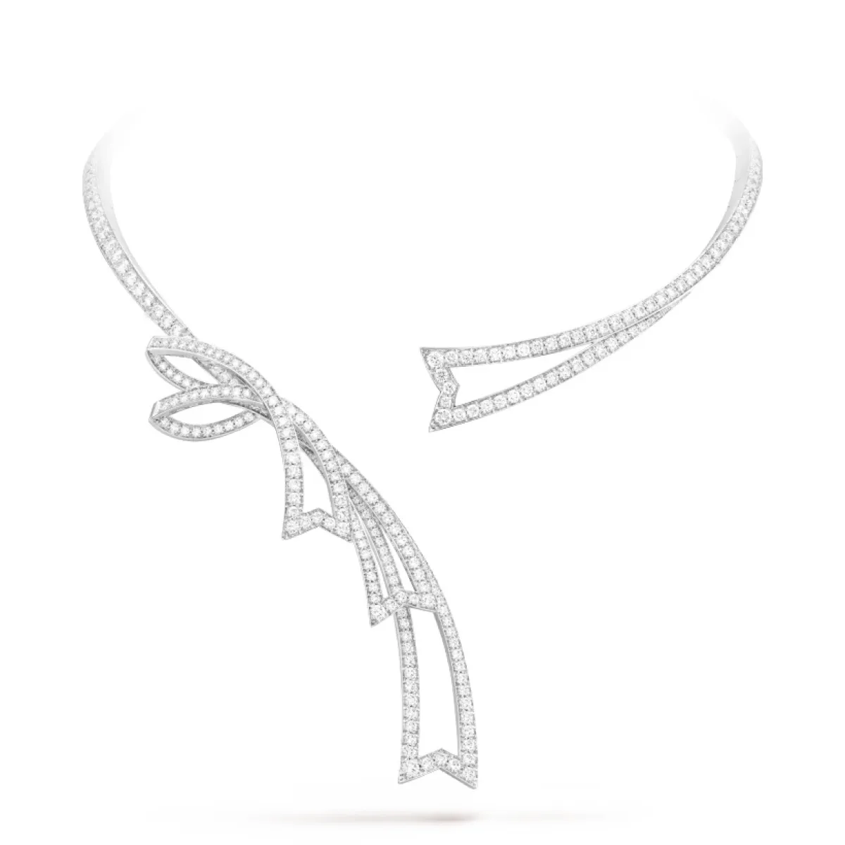 عقد Contes d’Hiver من فان كليف آند أربلز Van Cleef & Arpels