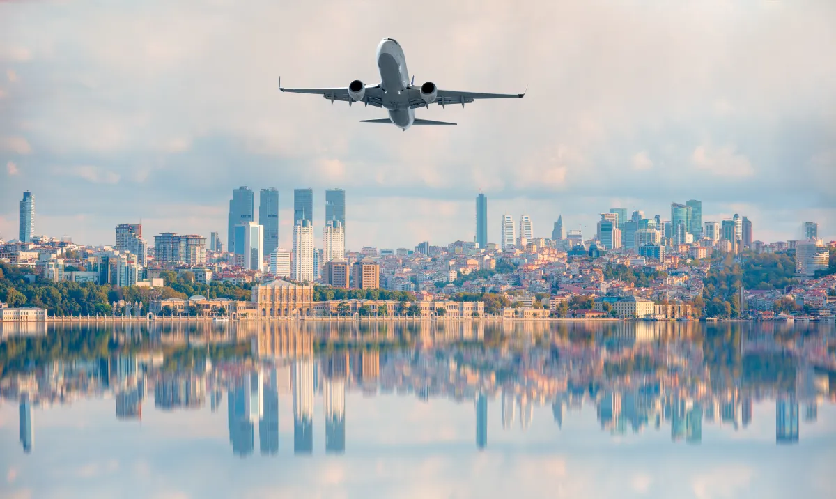 نصائح هامة للحفاظ على السلامة أثناء التواجد على متن الطائرة