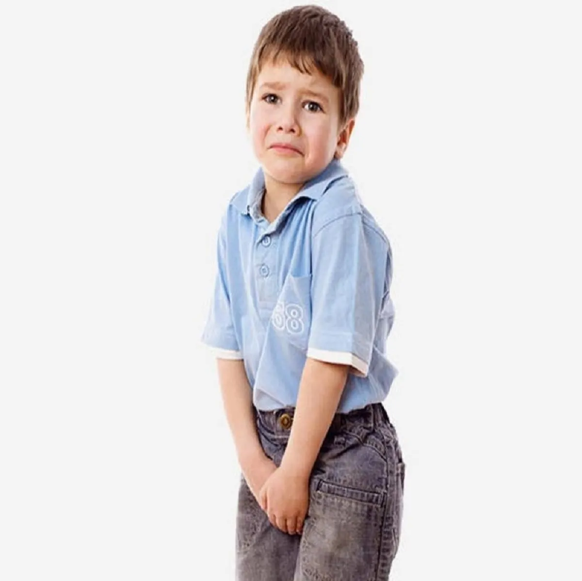 صورة لطفل يتوجع