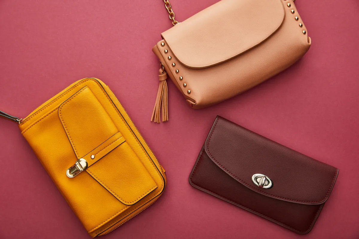 تنظيف الحقائب الجلدية 