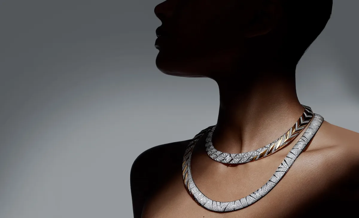 عقد Fantasy necklace من لويس فيتون ووزنه 2.56 قيراطاً