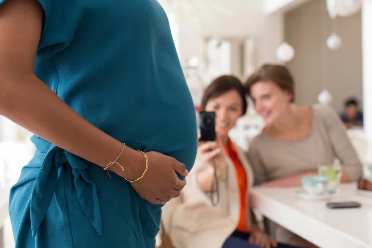 صورة لكبر بطن الحامل