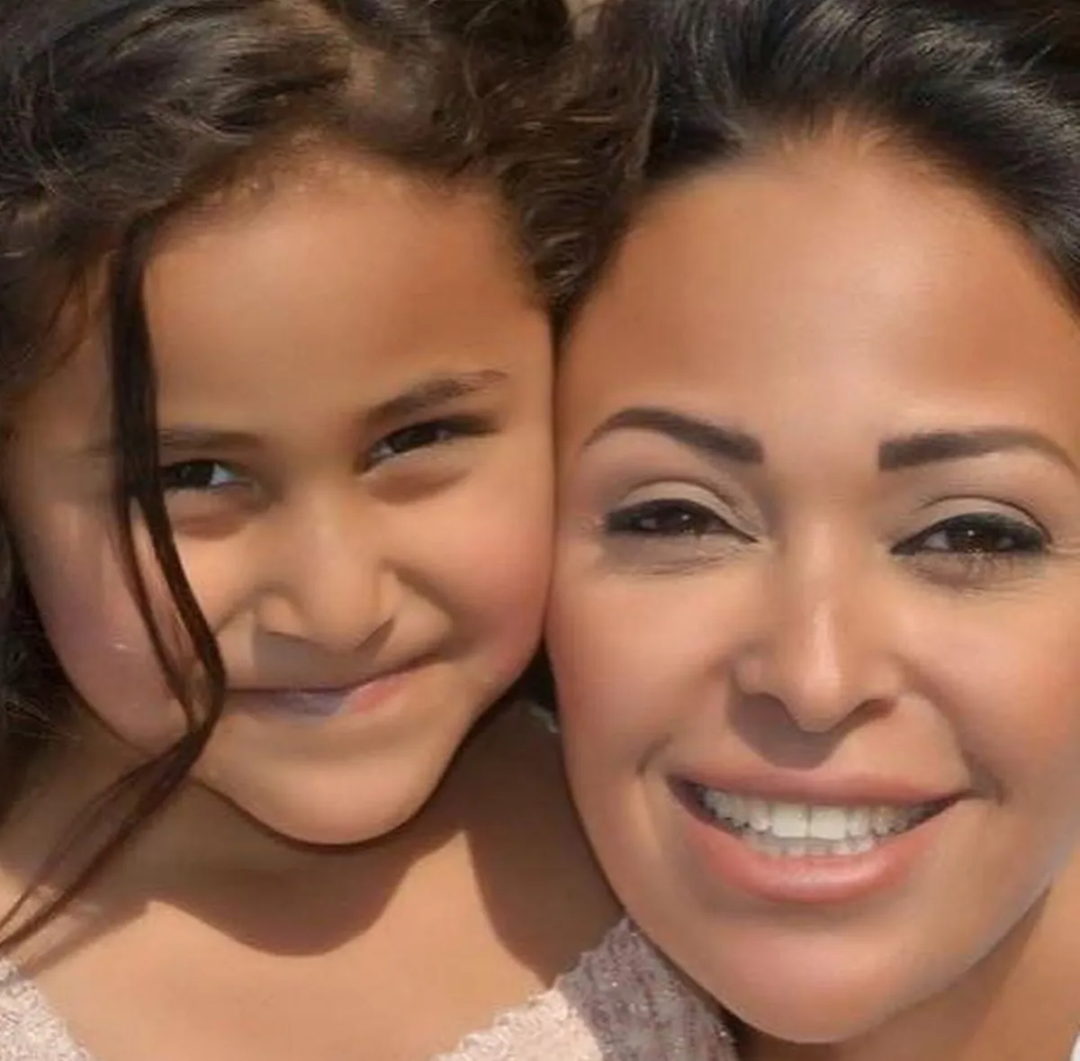 داليا البحيري وابنتها - الصورة من حساب داليا البحيري على انستغرام