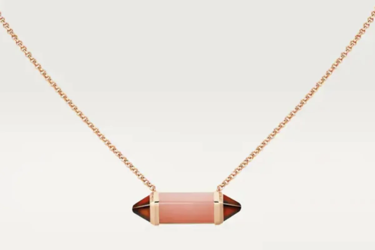 قلادة من مجموعة لي بيرلانغو دو لدار كارتييه Cartier