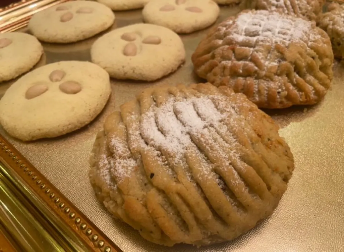 المعمول والغريبة الحجازية