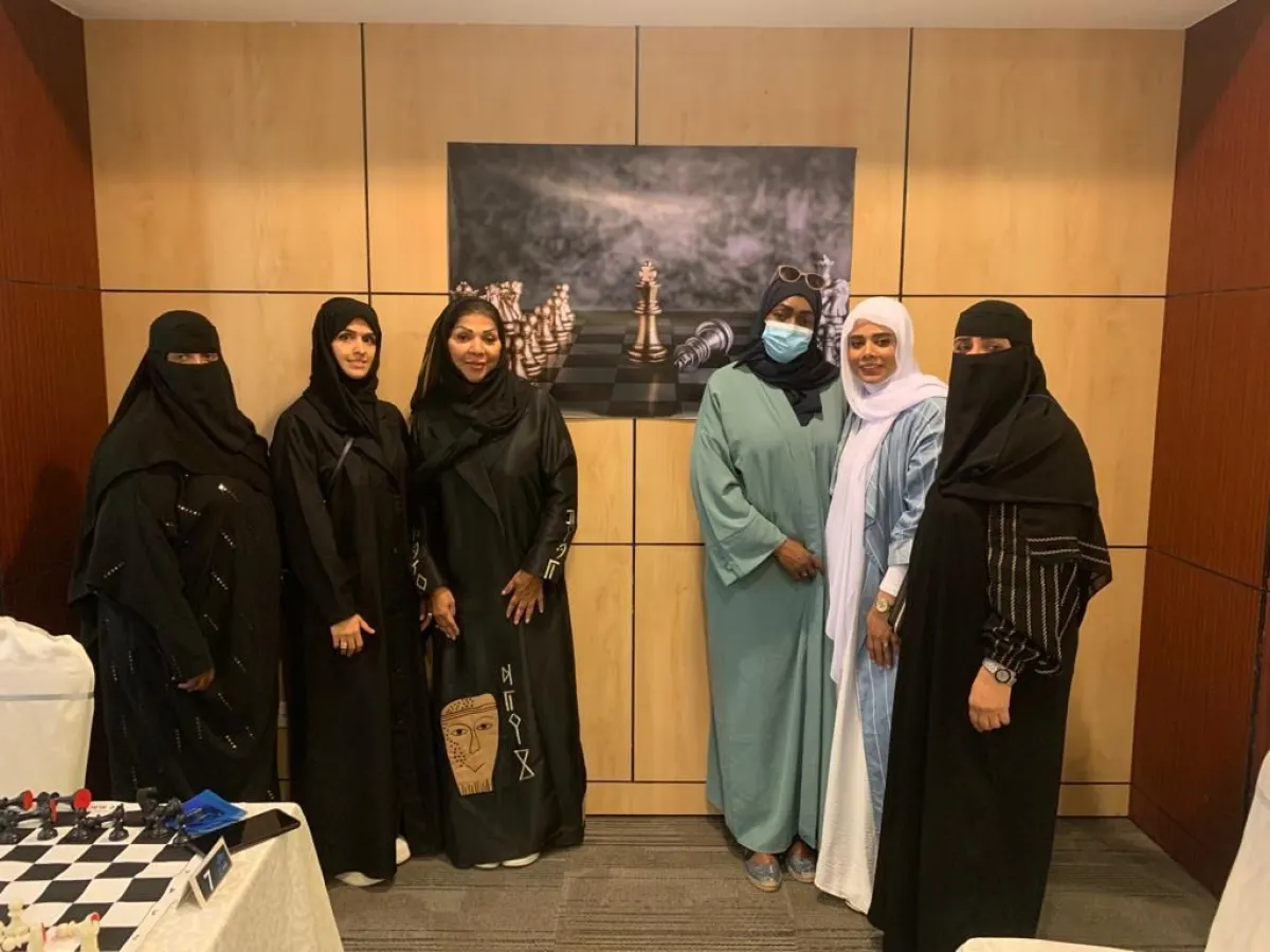 أول فريق نسائي سعودي من ذوي الإعاقة السمعية يشارك في بطولة آسيا للشطرنج