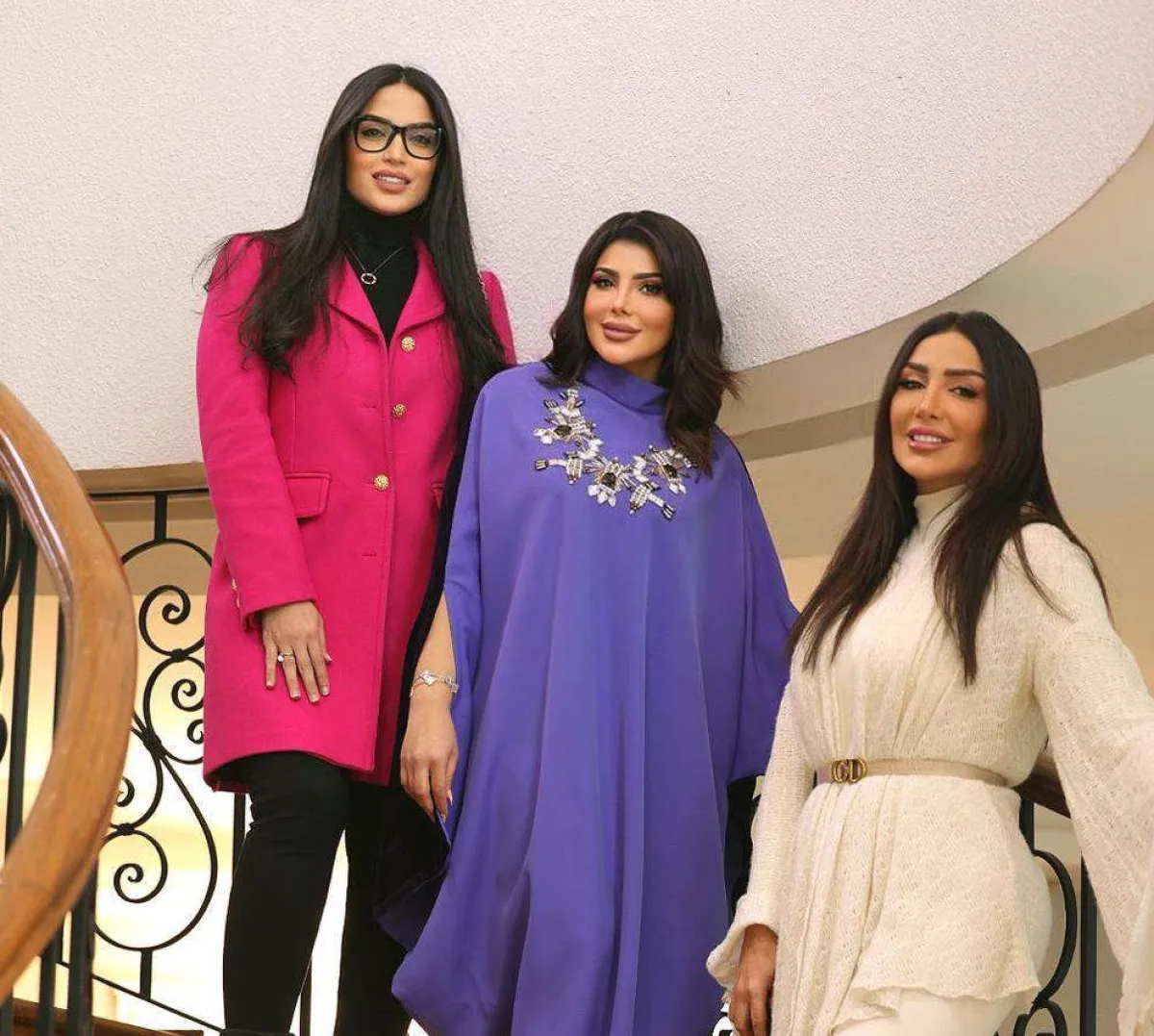 كواليس مسلسل " النون وما يعلمون " - صورة من المركز الإعلامي للفنانة إلهام الفضالة