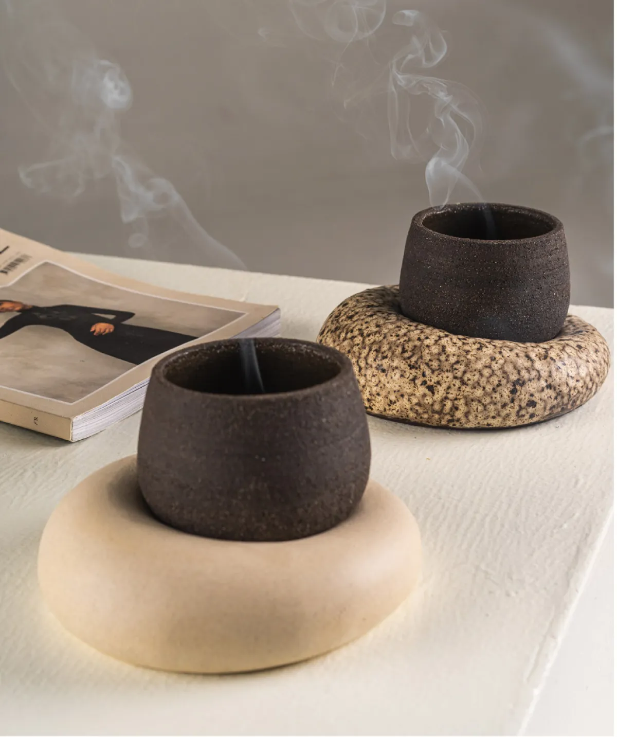 النماذج في الصورة من أعمال الفنانة ميترا موسر 