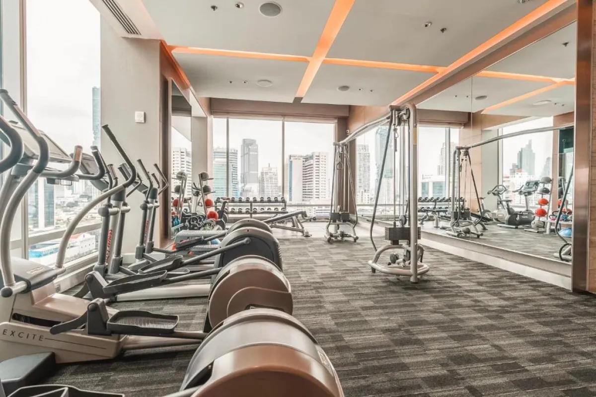 صالة الجيم في إيستن غراند هوتيل ساثرون