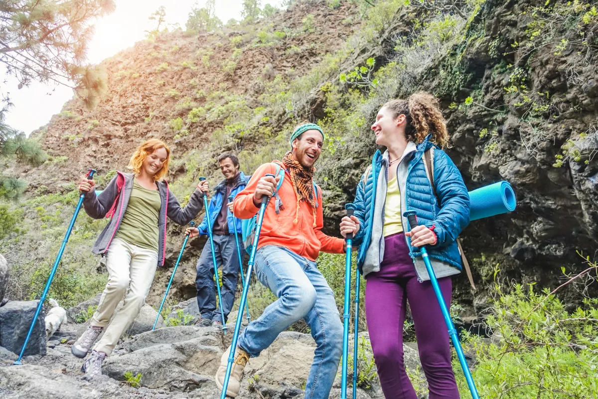 المرشد السياحي يساعد في سهولة التواصل مع السكان المحليين