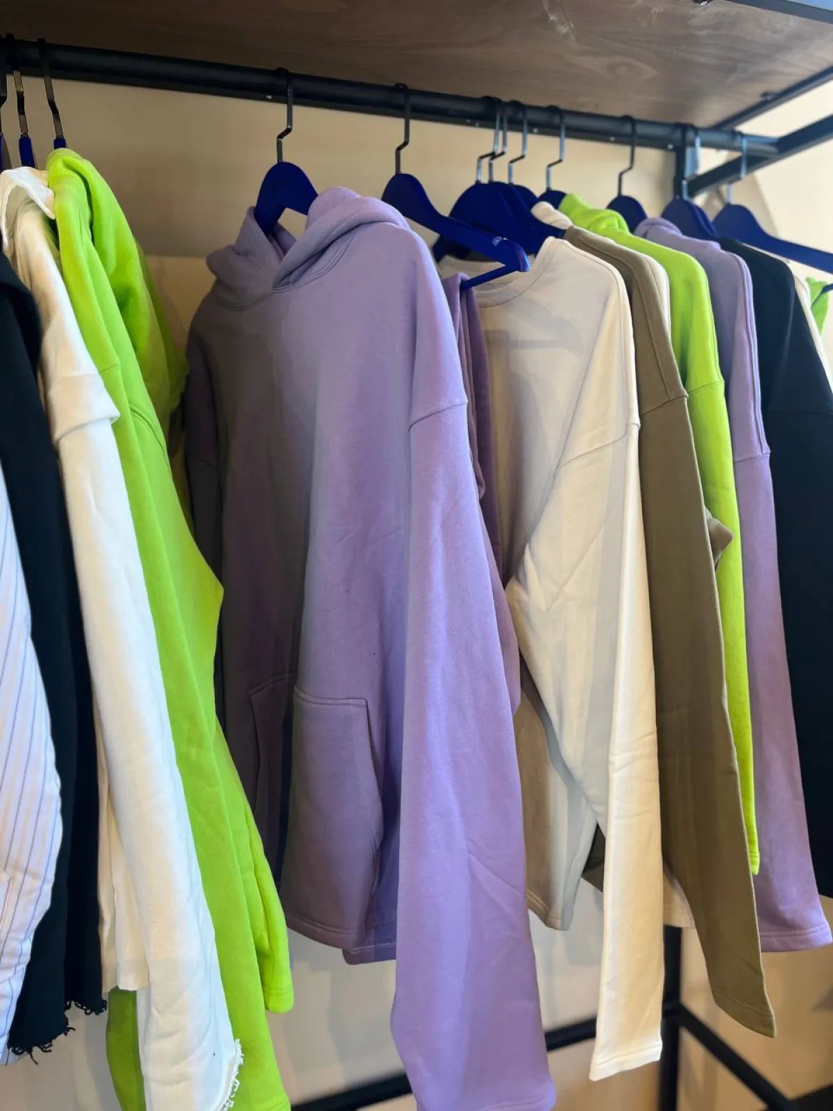 من براند  "مزرود"