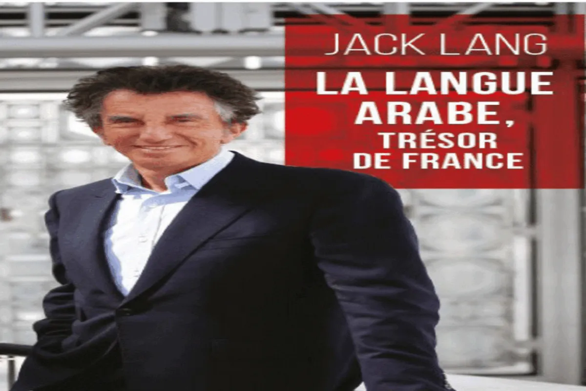 جاك لانغ الرئيس الحالي لمعهد العالم العربي  في باريس* الصورة من حساب جاك لانغ على الفيسبوك