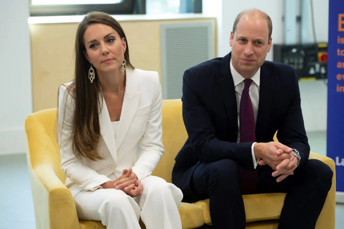 Catherine and Prince William at Brixton House, in London on June 22, 2022. Eddie MULHOLLAND / POOL / AFP