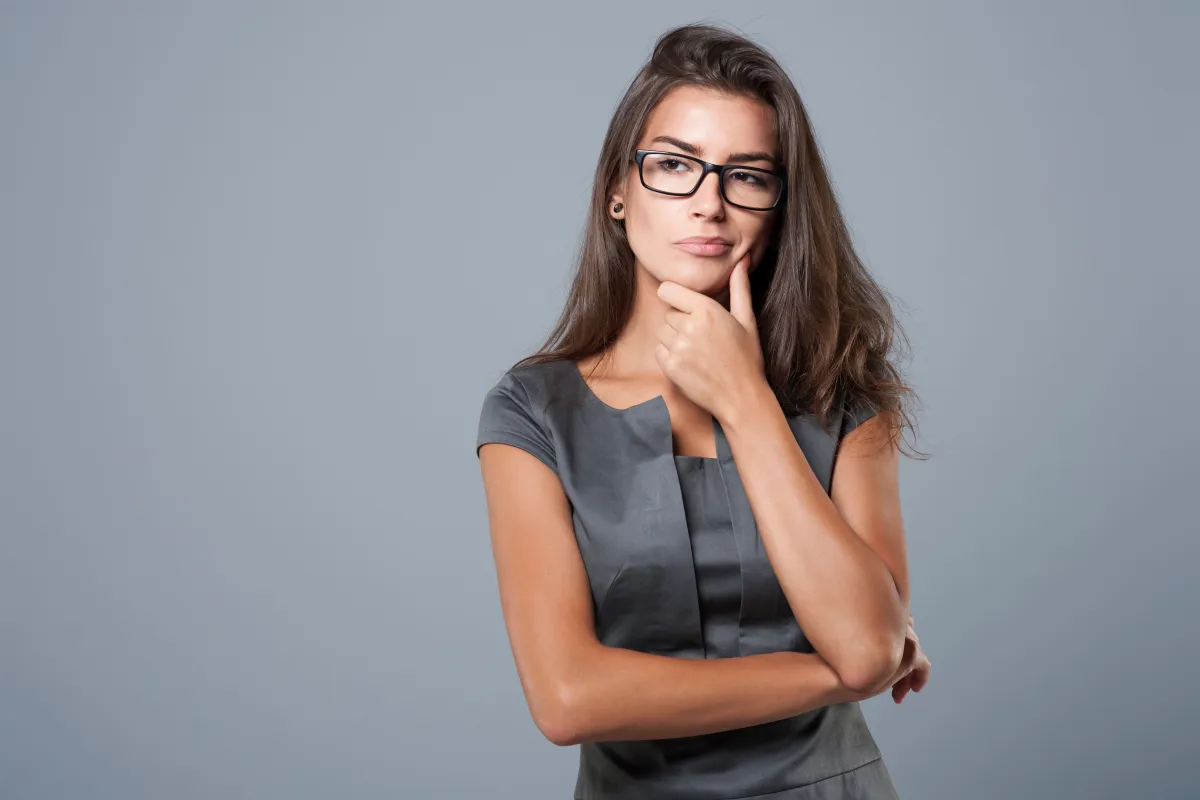 بنود خاصة بعقد العمل