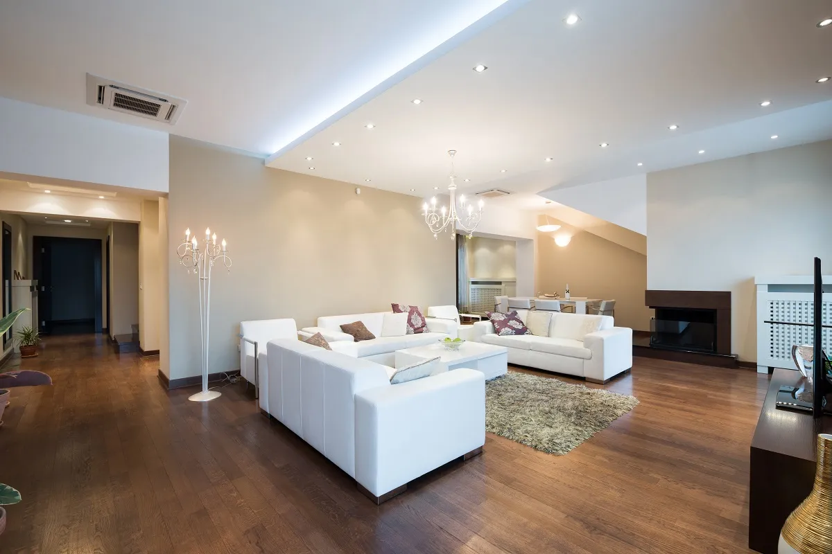 لا يجب المبالغة في توزيع الإضاءة عند تصميم الأسقف بالجبس 