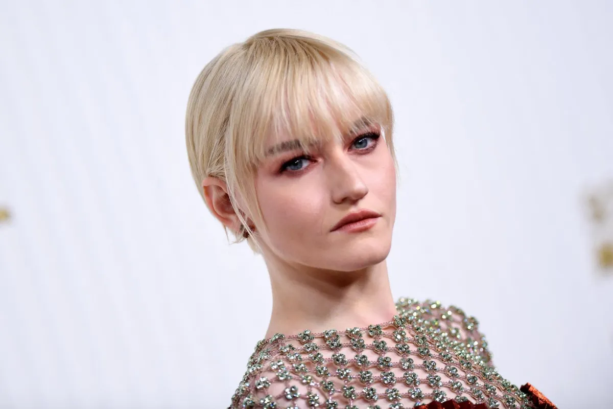 صيحات جمالية أنثوية من النجمات في حفل SAG Awards 2023