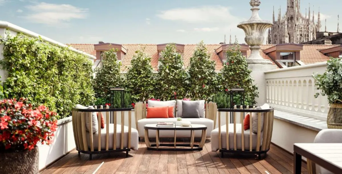 جلسات خارجية مريحة في فندق بارك حياة ميلانو