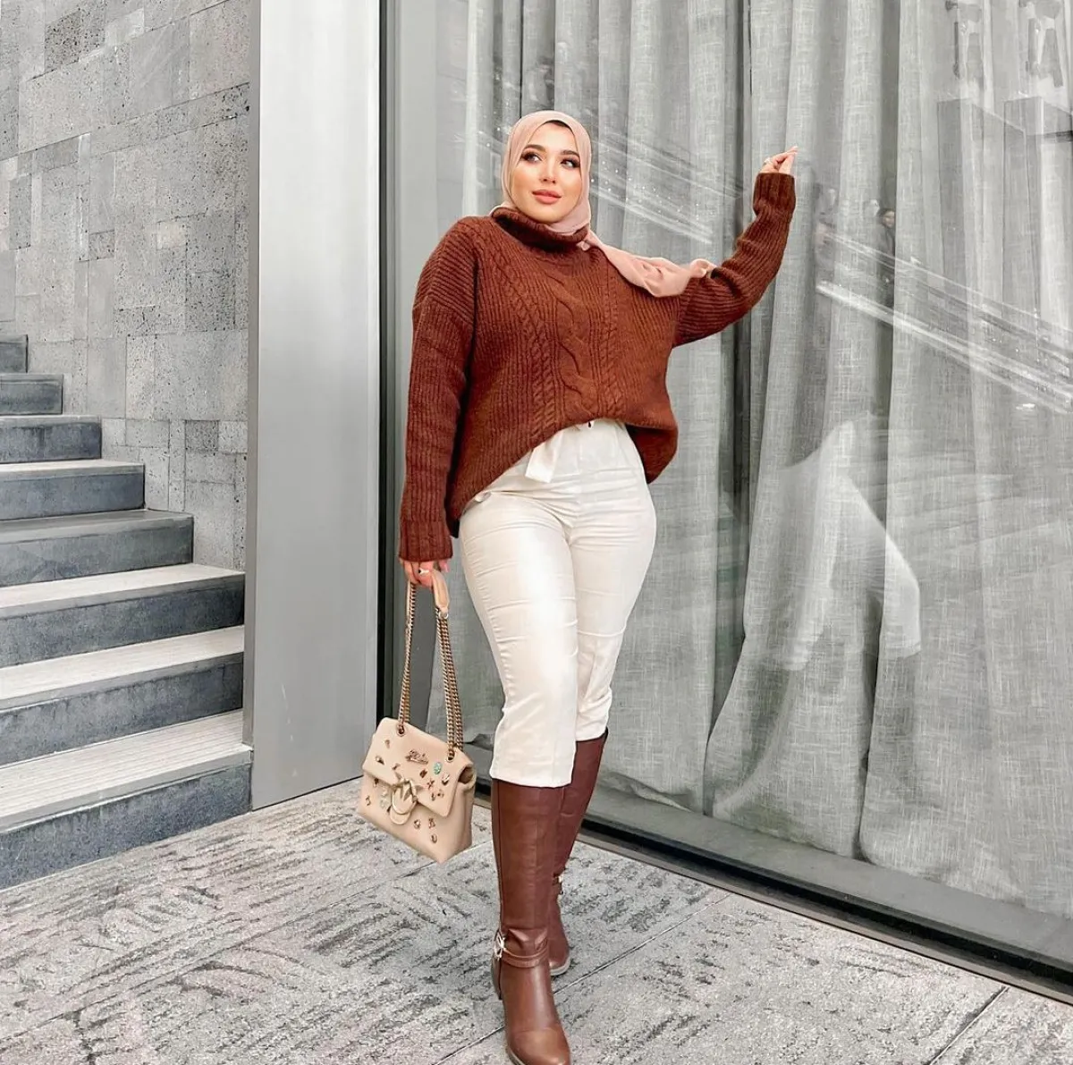 حنان الحكيم -الصورة من حسابها على انستغرام