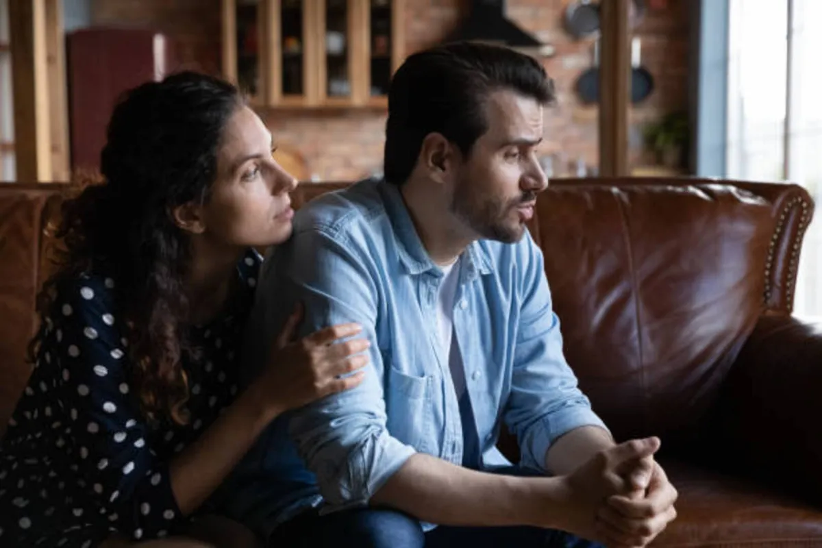 أخطاء نرتكبها عند الاستماع للآخرين