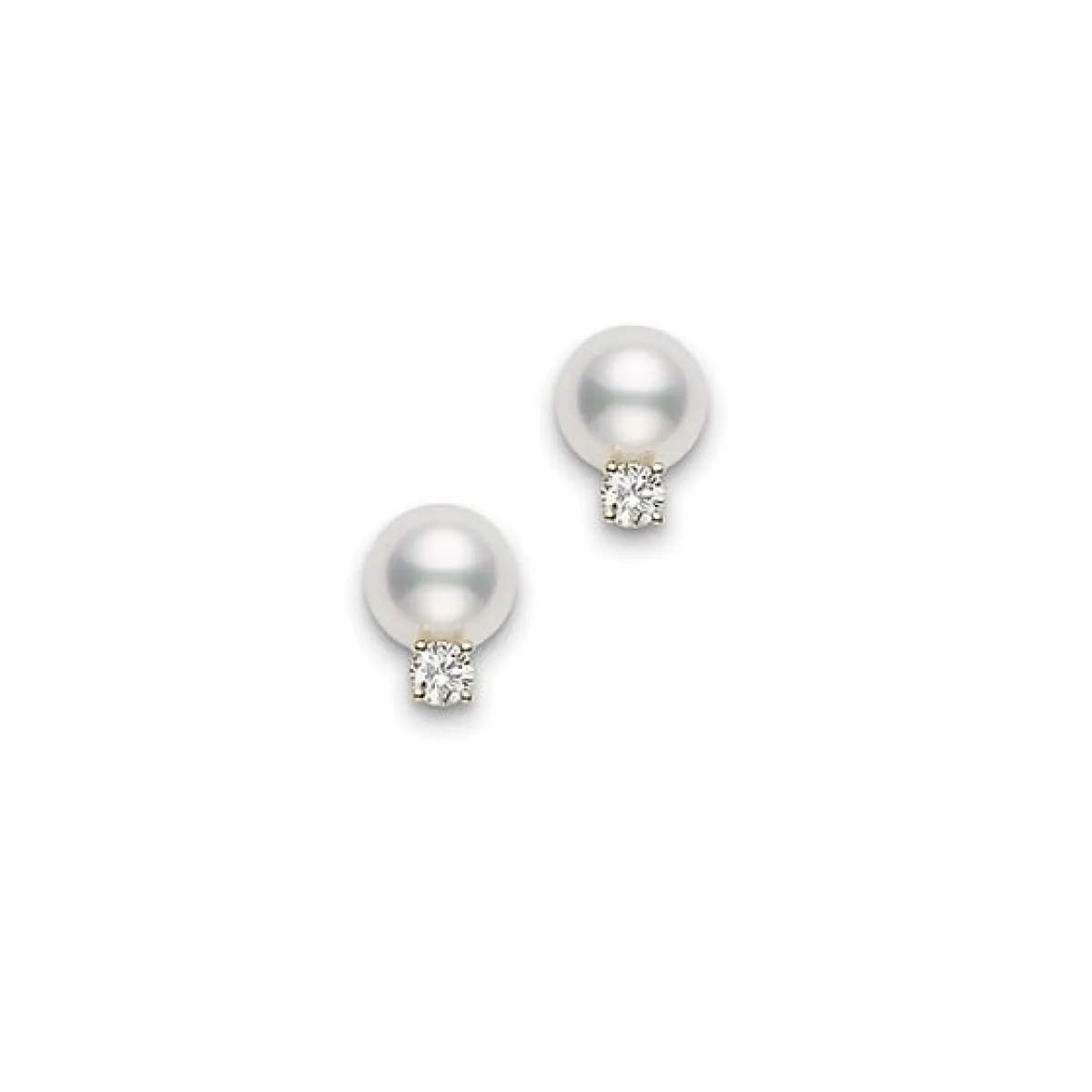 أقراط Akoya Stud Earrings with Diamond من Mikimoto 